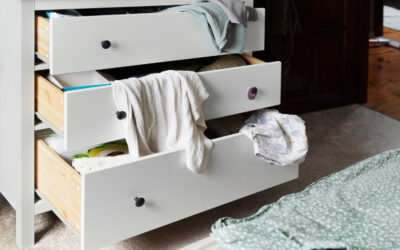 Dressers That Don’t Break: Drawer Construction Explained